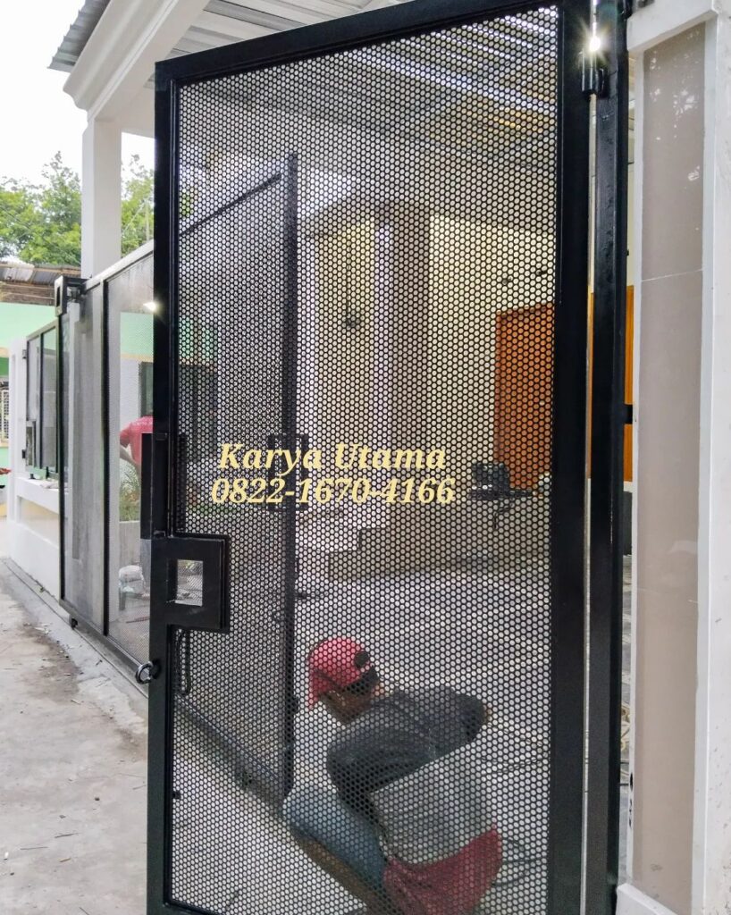 pagar minimalis perforated